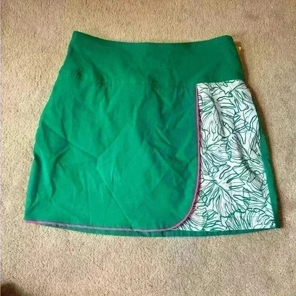 Lady Hagen Women's Tropical Palm Wrap 17'' Golf Skort size medium NWOT - Picture 4 of 9
